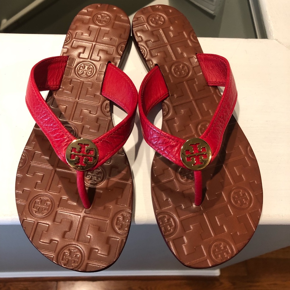 Tory Burch Leather flip flops